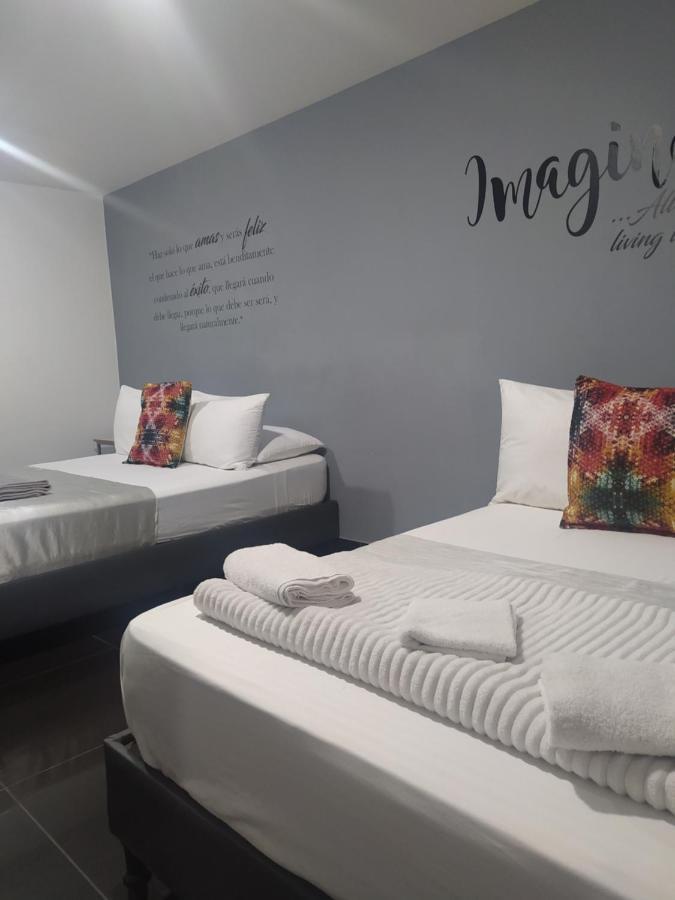 Hotel Aura Меделин Екстериор снимка