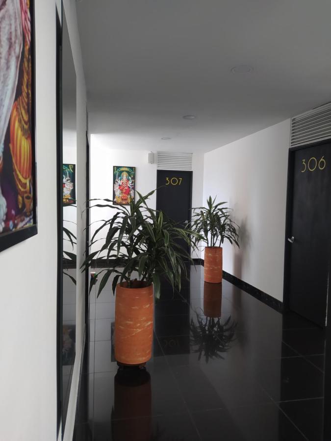 Hotel Aura Меделин Екстериор снимка