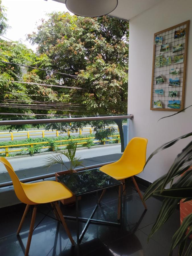 Hotel Aura Меделин Екстериор снимка