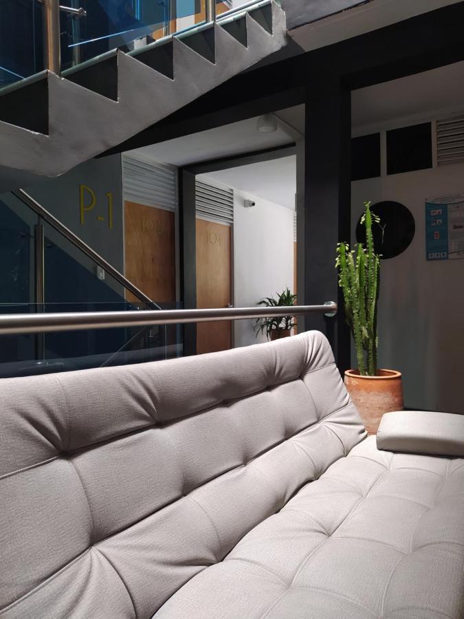 Hotel Aura Меделин Екстериор снимка