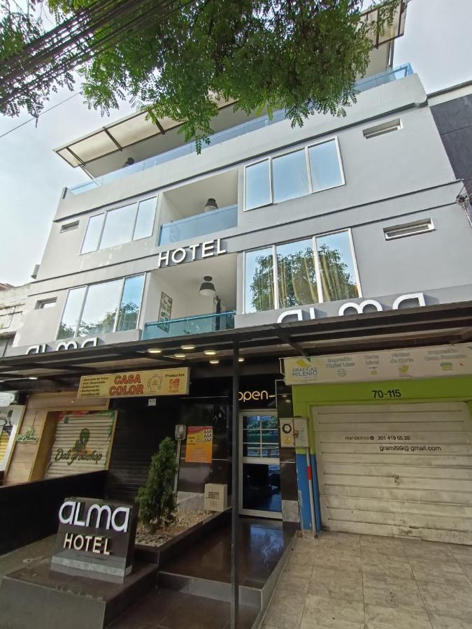 Hotel Aura Меделин Екстериор снимка